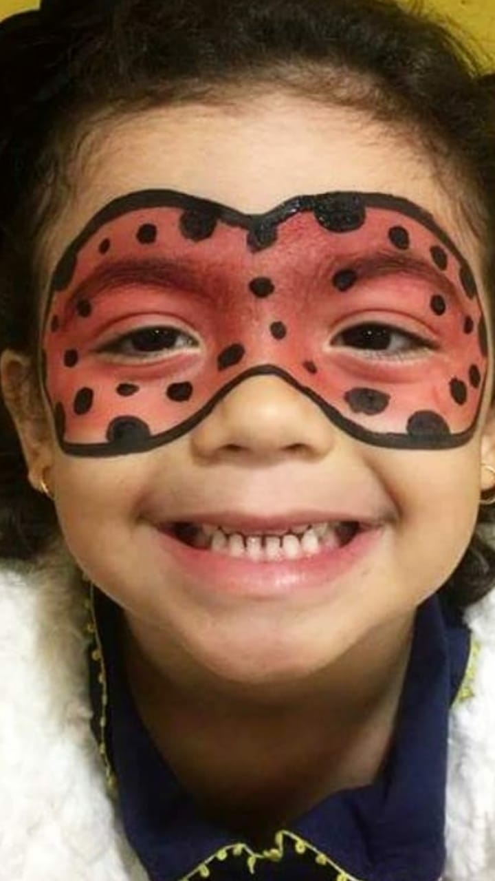 foto pintura facial lady bug